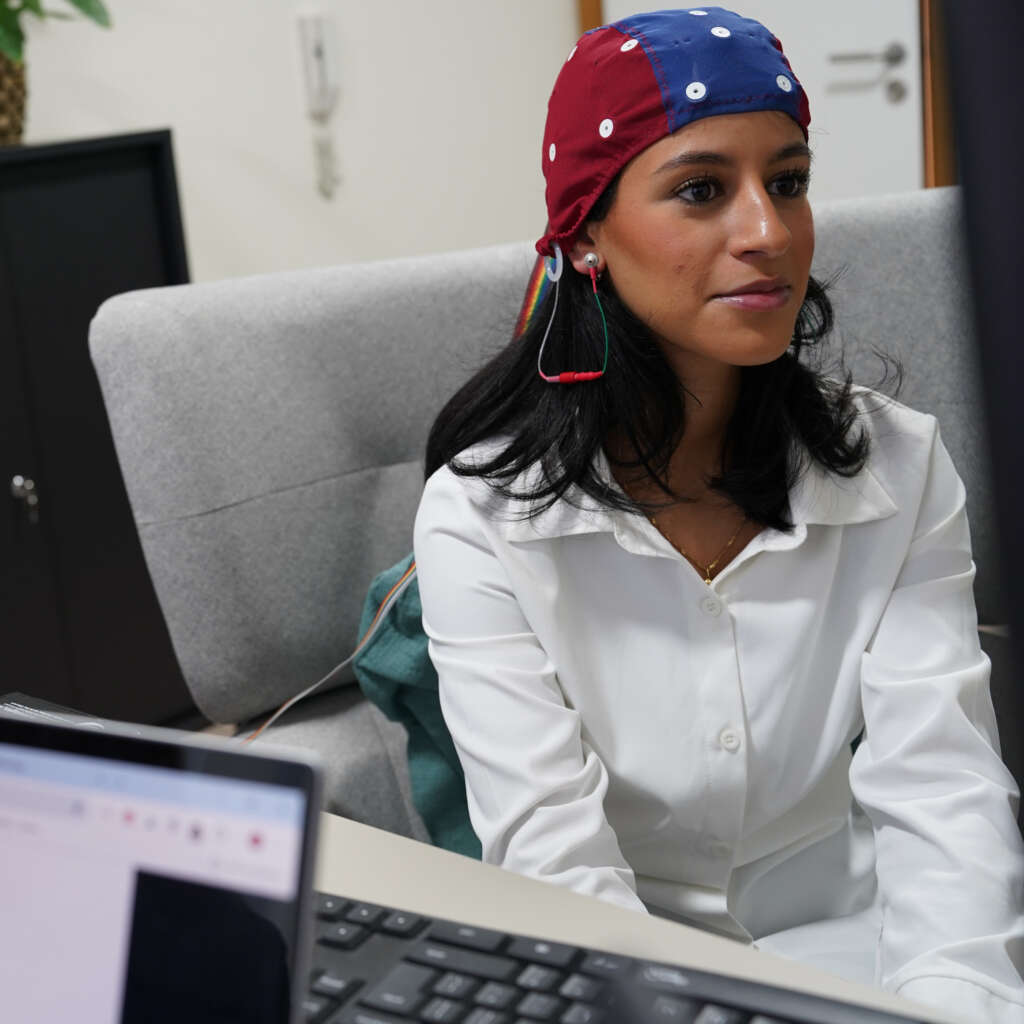 Client electrocap neurofeedback